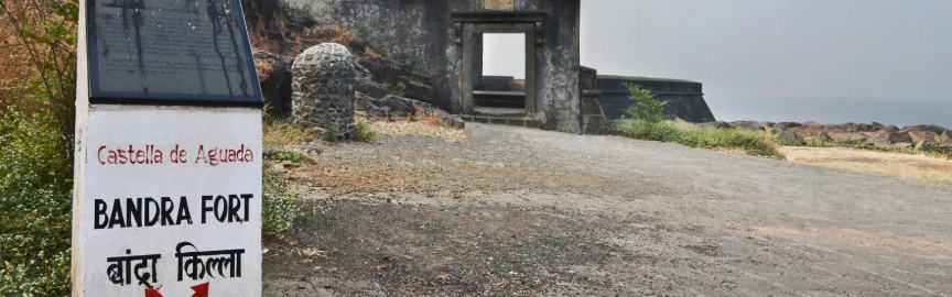 Permata Tersembunyi Fort Bandra. Jelajahi Warisan Kolonial Mumbai