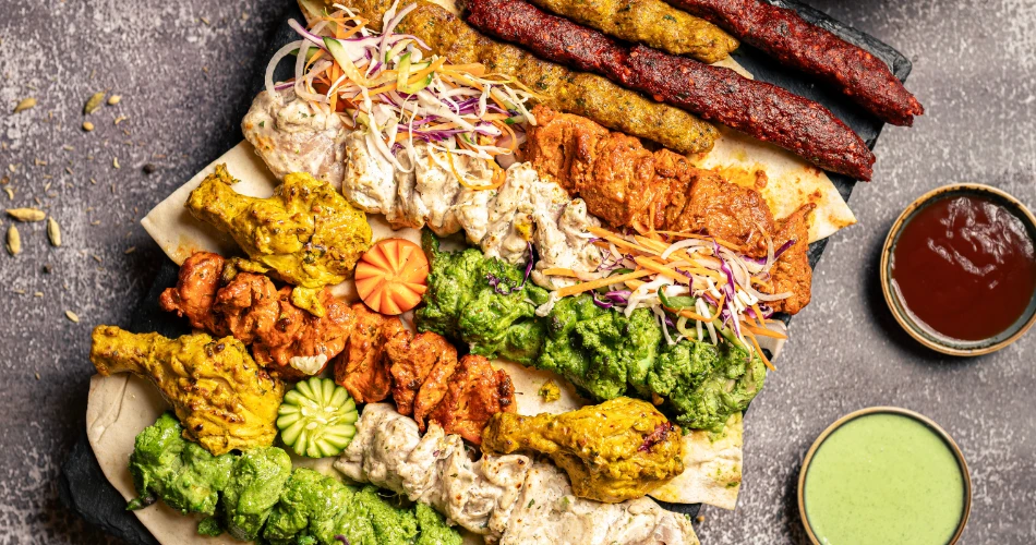 Mumbai'de Asla Uyumayan 24/7 Yiyecek ve Parti Mekanları