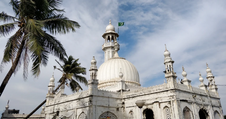 哈吉阿里步道。日落美景与灵性体验